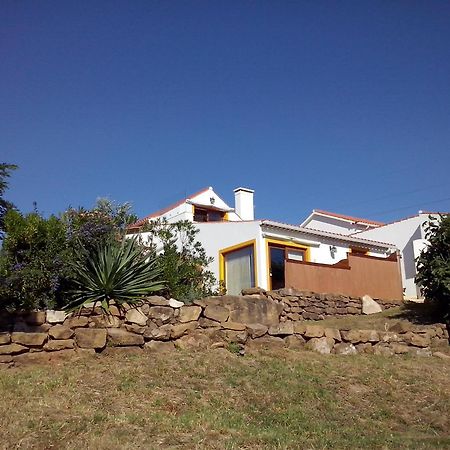 Gasthaus Quinta Do Bom Vento Óbidos Exterior foto