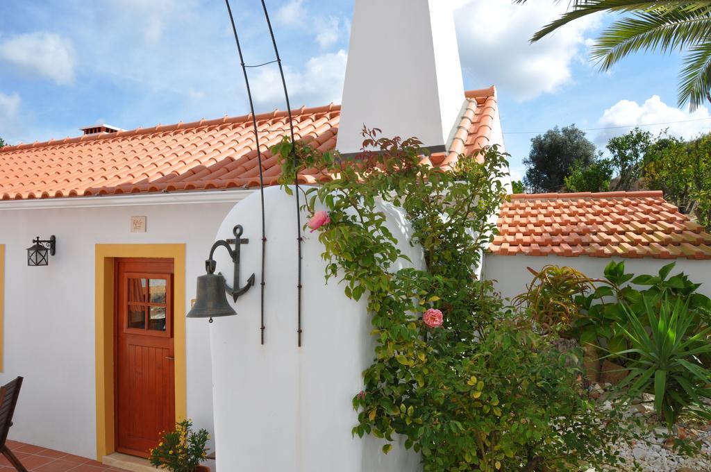 Gasthaus Quinta Do Bom Vento Óbidos Exterior foto