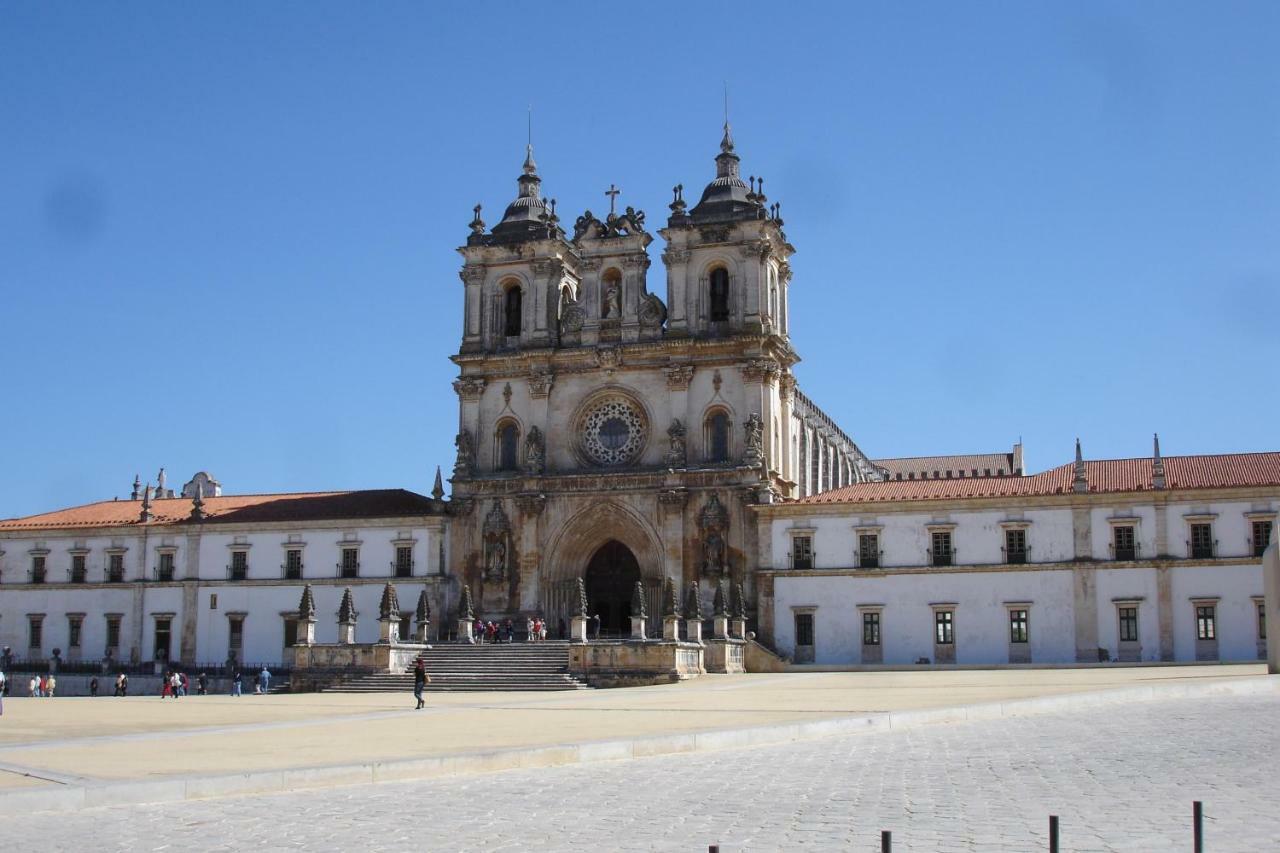 Gasthaus Quinta Do Bom Vento Óbidos Exterior foto